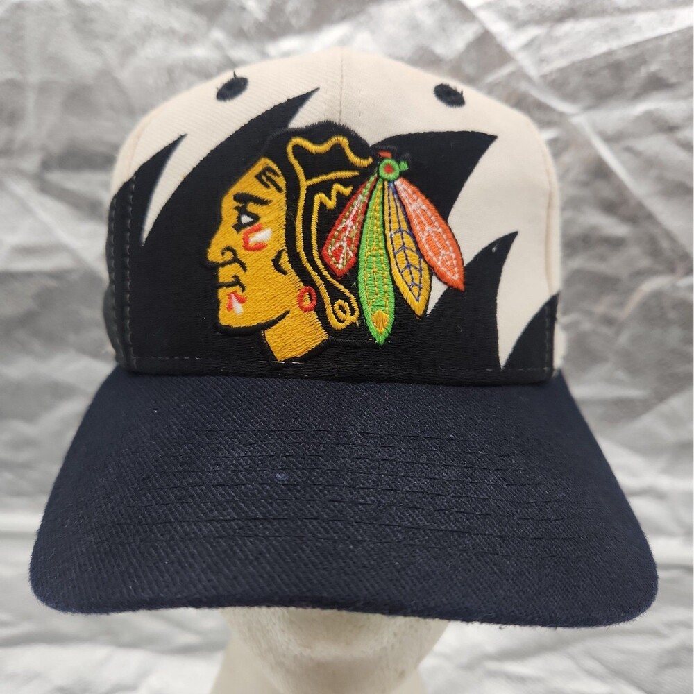Cap Chicago Blackhawks Sharktooth LogoAthletic NHL Snapback Hat Dominican Repub